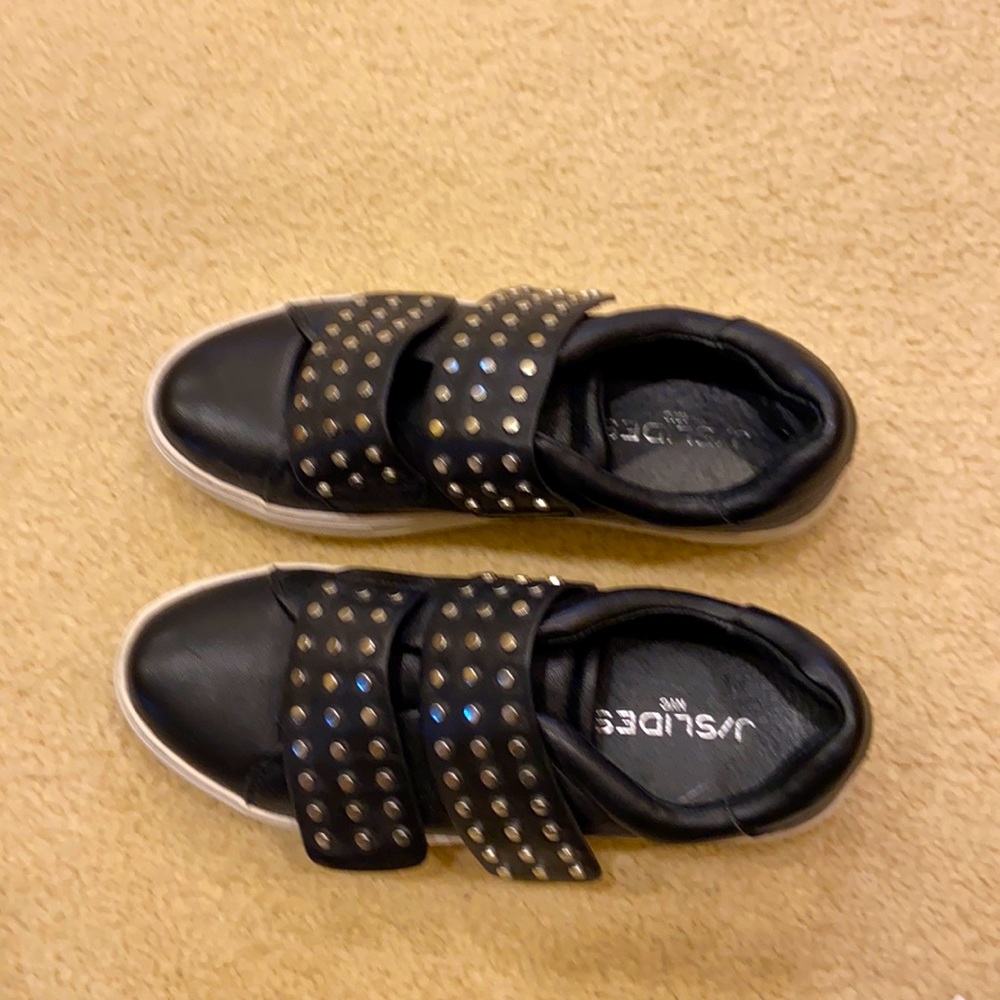 Size 6 j/slide sneakers silver studs on Velcro